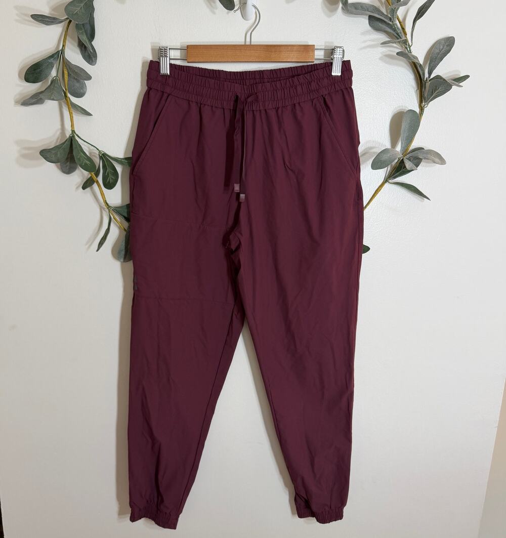 Bass Outdoor Maroon Joggers